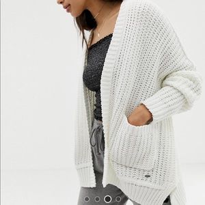 Hollister - Cozy Cardigan